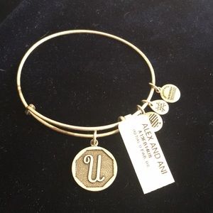 Ladies’ NWT Alex and Ani Initial U Charm Expandable Wire Bangle Bracelet
